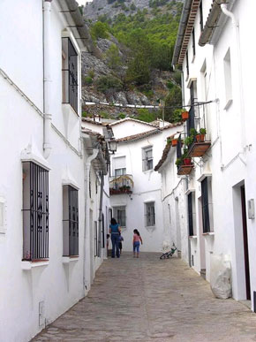 Eine Strasse in Grazalema