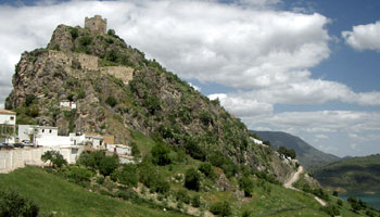 Zahara de la Sierra, another white town of the park.