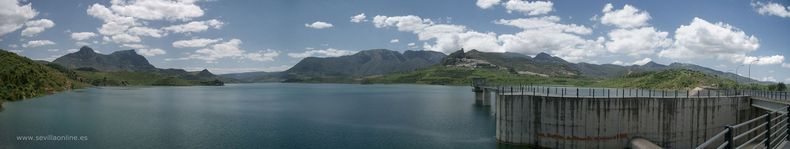 Panoramic images of the reservoir of Zahara-El Gastor in Sierra de Grazalema natural park