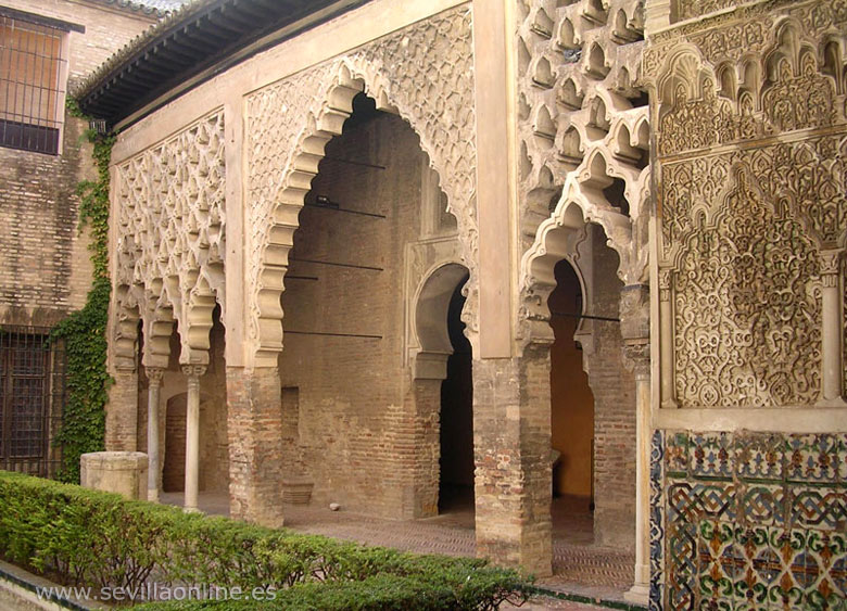 Der Innenhof des Gipses im Alcazar Palast, Sevilla