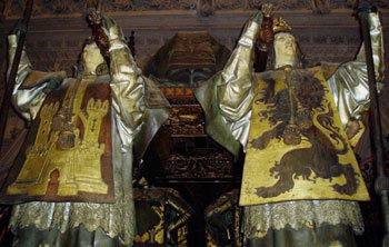 La Cattedrale di Siviglia, una delle tombe di Cristoforo Colombo