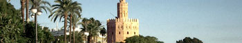 La torre dell'oro sulla riva del fiume Guadalquivir, Siviglia