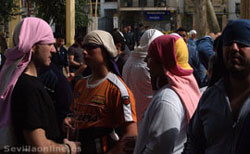 Semana Santa, Sevilla - Costaleros